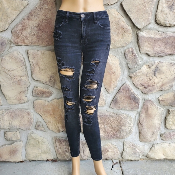 American Eagle Outfitters Denim - AMERICAN EAGLE | Washed Black Distressed Hi-Rise Jegging